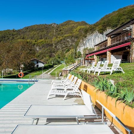 Beautiful Chalet With Swimming Pool In Lombardy Villa Marone Kültér fotó