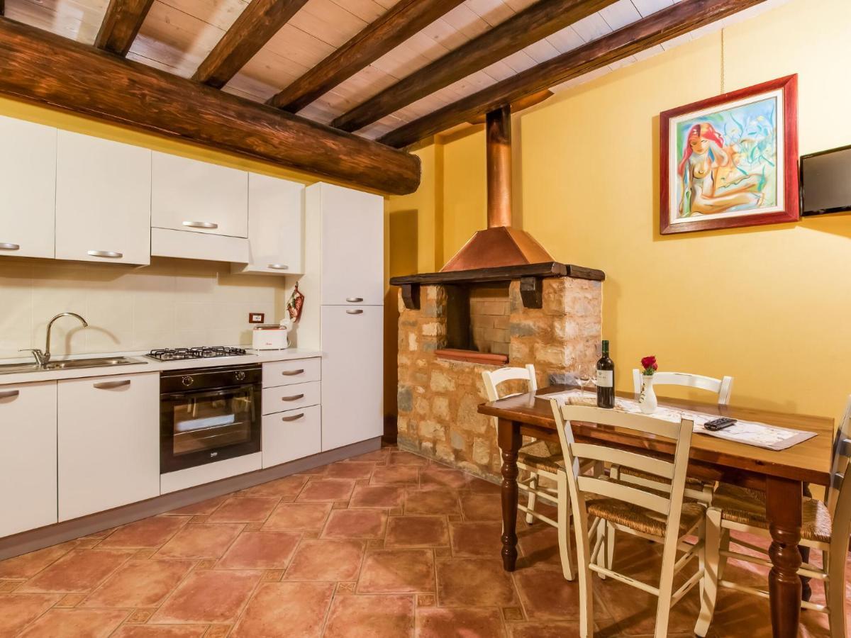 Beautiful Chalet With Swimming Pool In Lombardy Villa Marone Kültér fotó