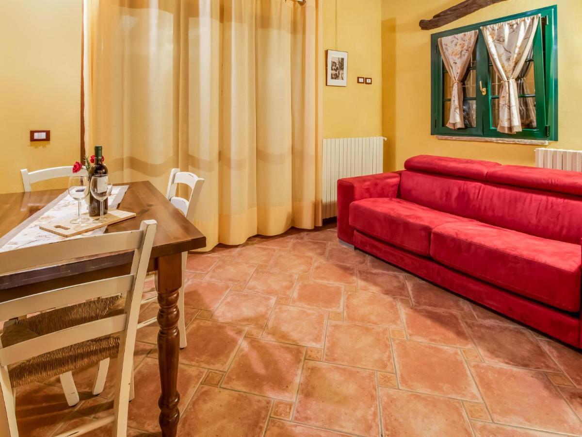 Beautiful Chalet With Swimming Pool In Lombardy Villa Marone Kültér fotó